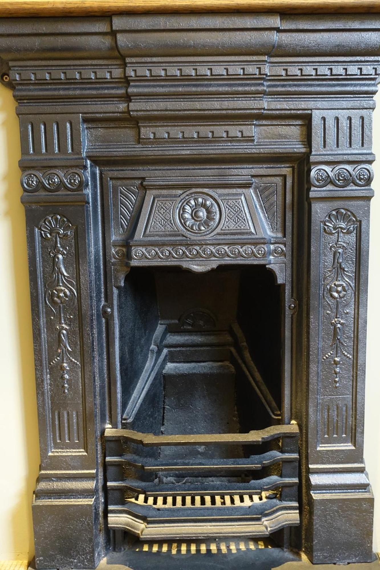 One Holyrood Hotel & Cafe Newport  Room photo
